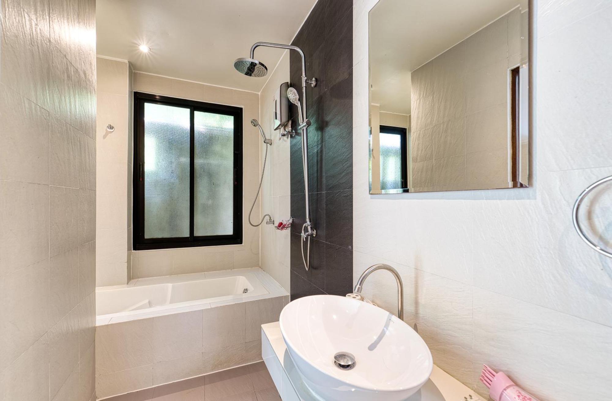Baan Rawee Villas チャウエン エクステリア 写真